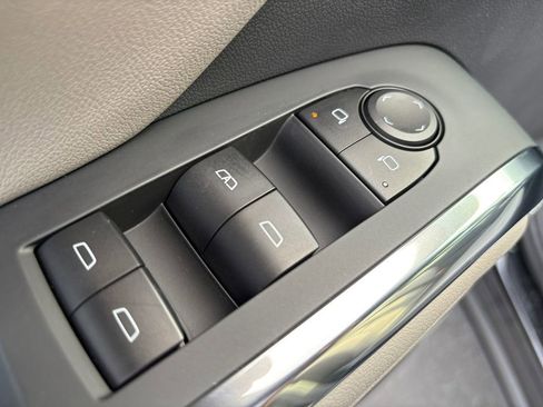 New 2025 Chevrolet Traverse LT w/ Enhanced Driving Package image 13