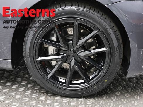 Used 2018 Tesla Model 3 Long Range AWD/4WD image 25