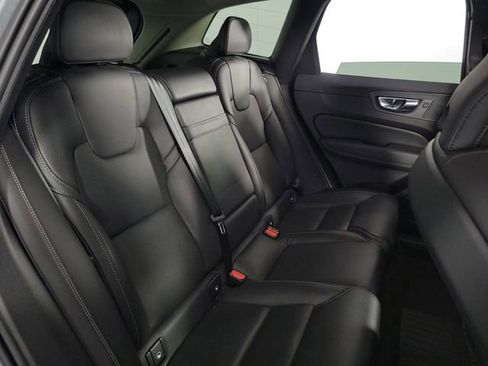 Used 2021 Volvo XC60 T5 Inscription w/ Advanced Package image 17