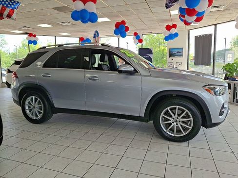 Used 2025 Mercedes-Benz GLE 350 4MATIC image 17
