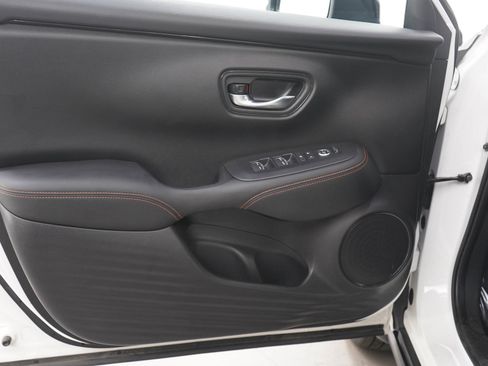 Used 2024 Honda HR-V Sport image 18