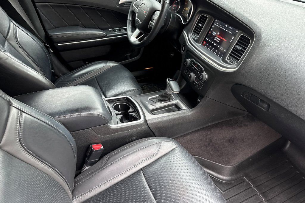 Used 2018 Dodge Charger GT AWD/4WD image 17