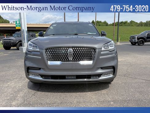 Used 2022 Lincoln Aviator Reserve w/ Equipment Group 201A AWD/4WD image 2