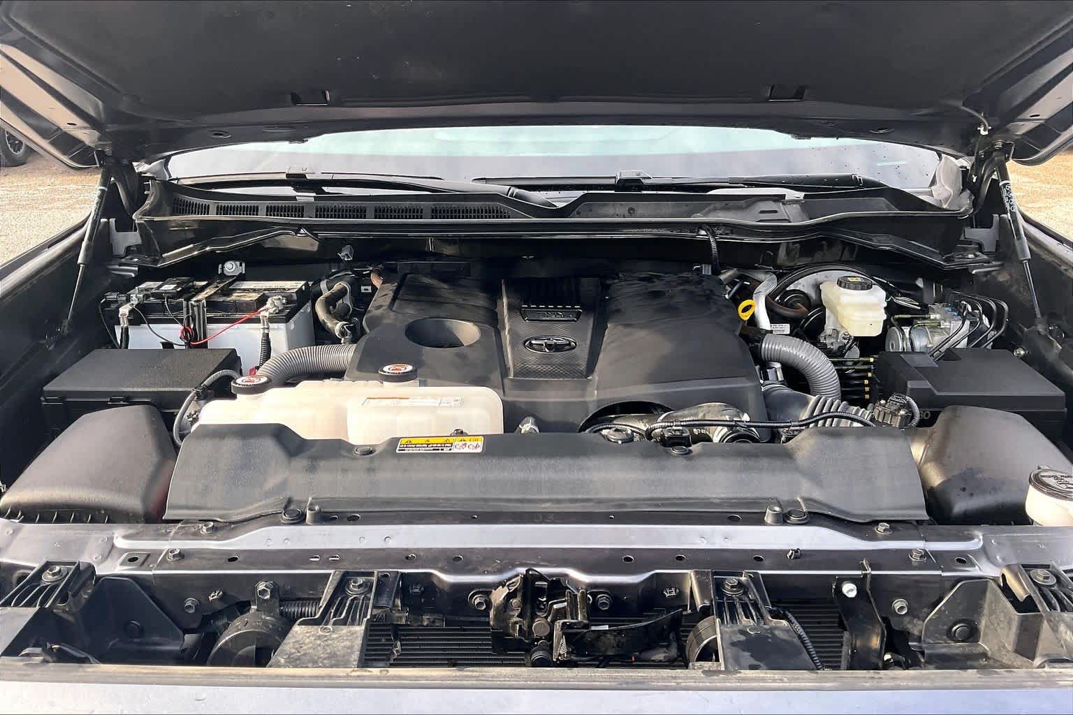 Used 2025 Toyota Tundra SR5 AWD/4WD image 31