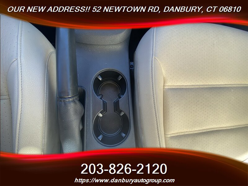 Used 2017 Volkswagen Jetta SE FWD image 16