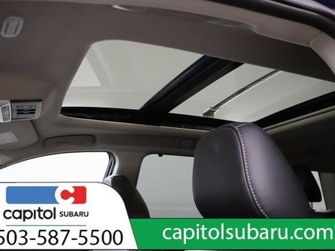 Used 2025 Nissan Pathfinder SL w/ SL Premium Package AWD/4WD image 15