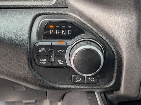 Used 2020 RAM 1500 Big Horn AWD/4WD image 25