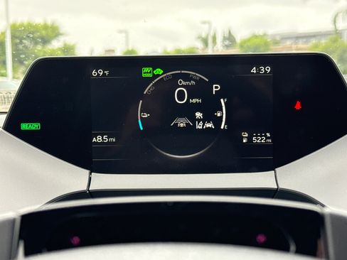 New 2026 Toyota Prius Plug-In Hybrid FWD image 32
