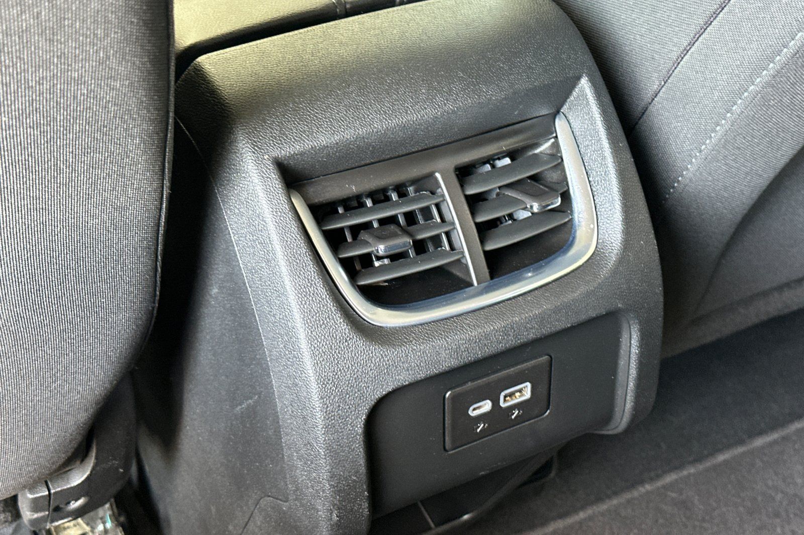 Used 2022 Chevrolet Blazer LT FWD image 14