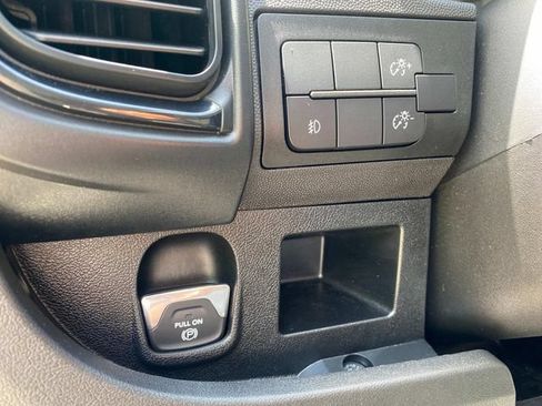 Used 2025 RAM ProMaster 2500 w/ Convenience Group FWD image 13