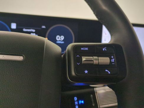 Used 2024 Hyundai Santa Fe Limited image 35