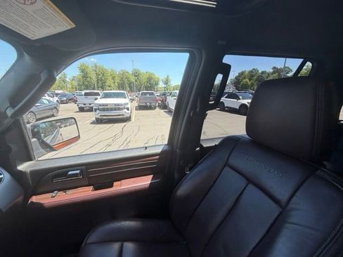 Used 2016 Ford Expedition Platinum AWD/4WD image 23