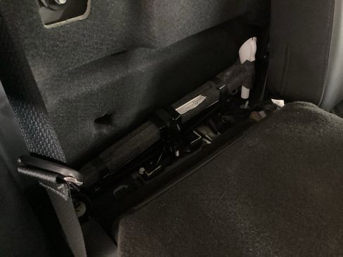 Used 2021 Ford F150 Platinum image 12