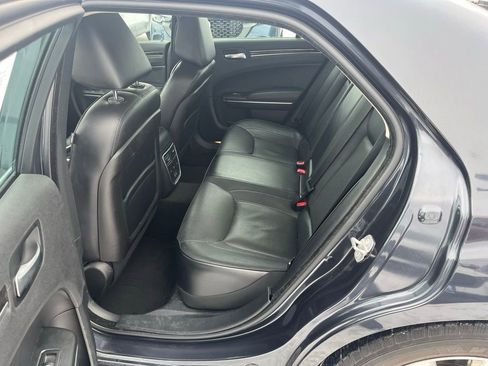 Used 2015 Chrysler 300 C w/ Light Group image 12