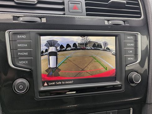 Used 2016 Volkswagen GTI SE w/ Driver Assistance Package image 21