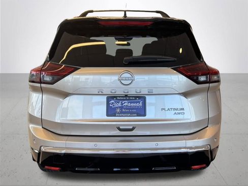 New 2026 Nissan Rogue Platinum image 8