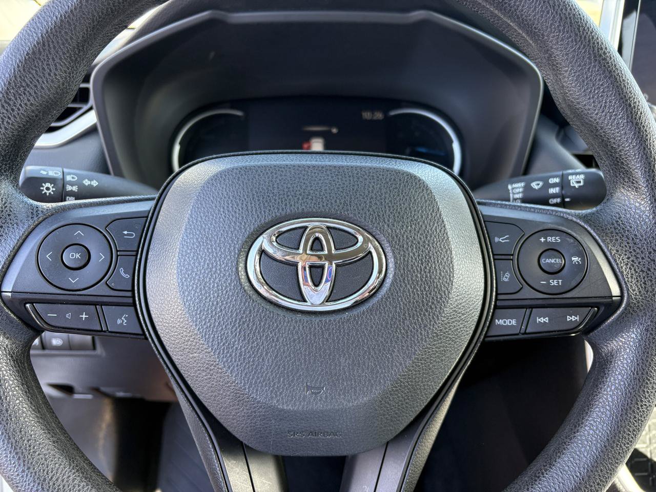 Used 2024 Toyota RAV4 LE AWD/4WD image 13