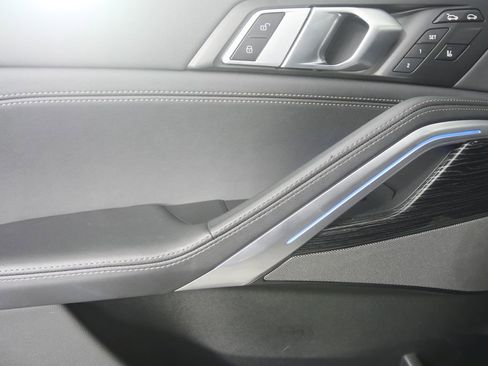 Used 2025 BMW X6 xDrive40i image 8