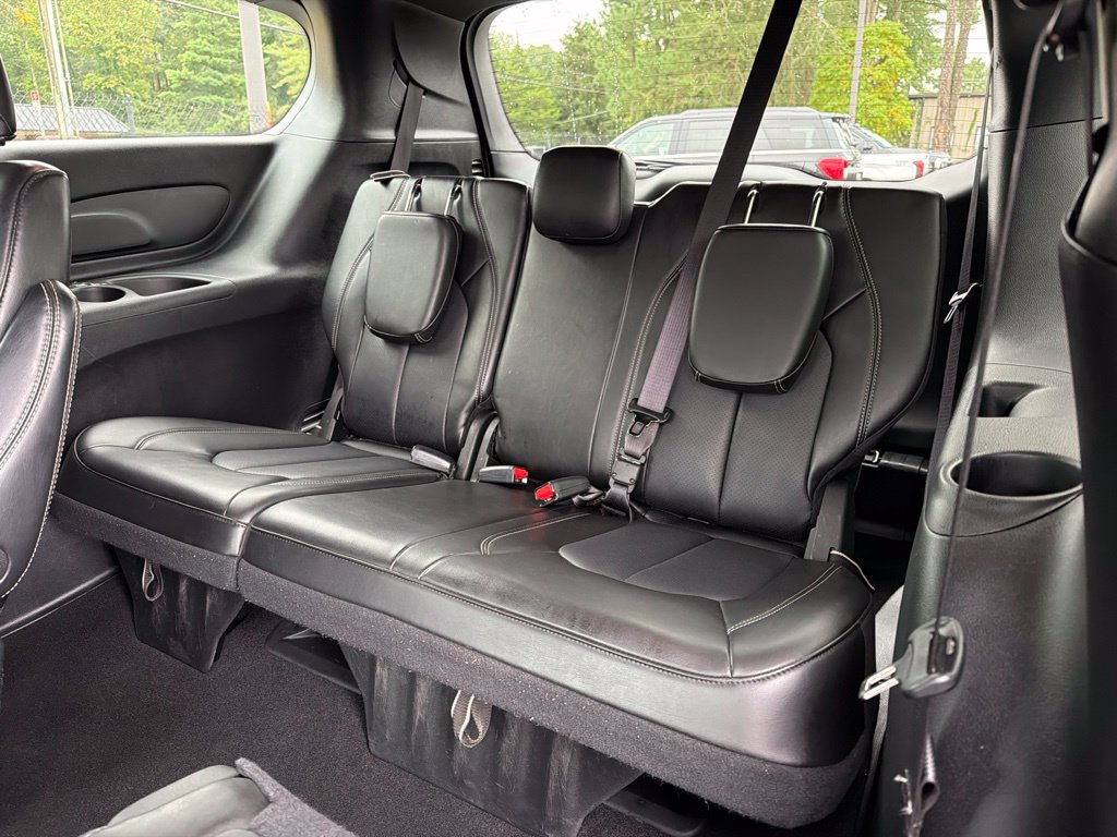 Used 2025 Chrysler Pacifica Select FWD image 19