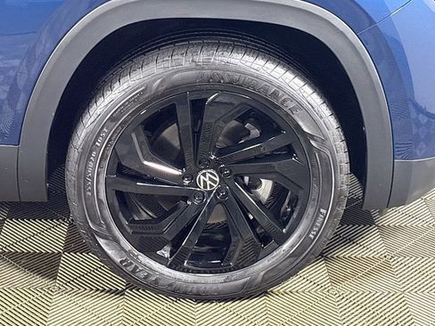 Certified 2023 Volkswagen Atlas SE w/ Panoramic Sunroof Package image 20