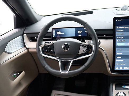 Certified 2025 Volvo EX90 Ultra AWD/4WD image 29