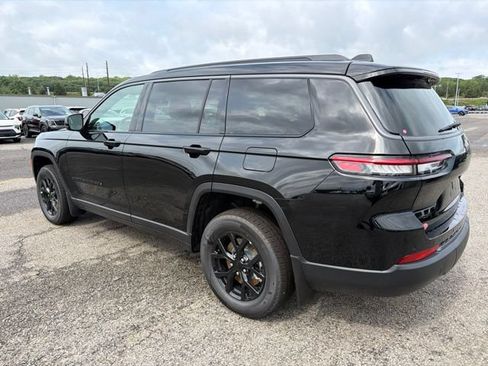 New 2026 Jeep Grand Cherokee L 4WD image 5
