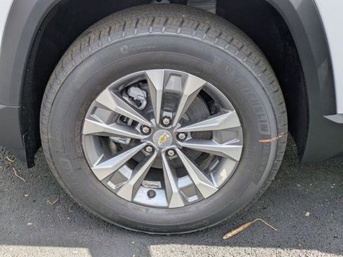 New 2026 Chevrolet Equinox LT image 30