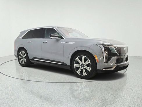 Used 2026 Cadillac Escalade IQ Luxury 2 w/ LPO, Premium Carpet Package AWD/4WD image 3