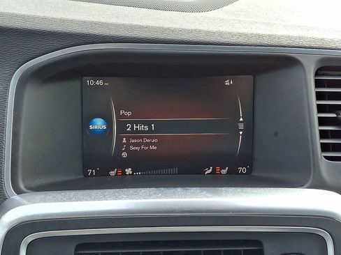 Used 2018 Volvo S60 T5 Inscription image 19