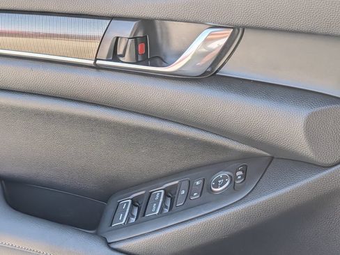 Used 2019 Honda Accord Sport image 25