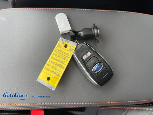 Used 2025 Subaru Crosstrek 2.5i Limited AWD/4WD image 21