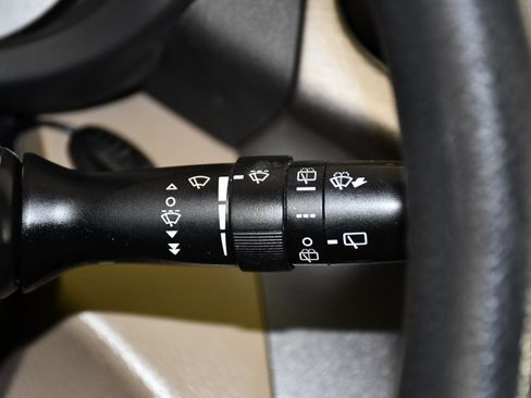 Used 2011 Toyota RAV4 2WD w/ Upgrade Value Pkg image 23