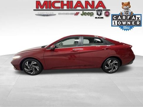 Used 2024 Hyundai Elantra Limited image 1