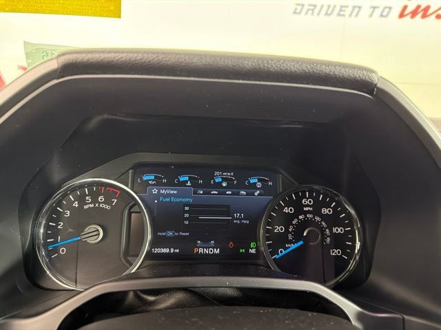 Used 2017 Ford F150 Platinum w/ Equipment Group 701A Luxury AWD/4WD image 24