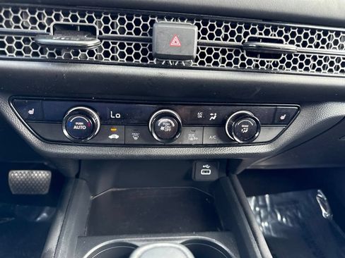 Used 2025 Honda HR-V Sport image 9