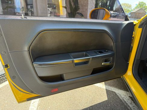 Used 2010 Dodge Challenger R/T image 21