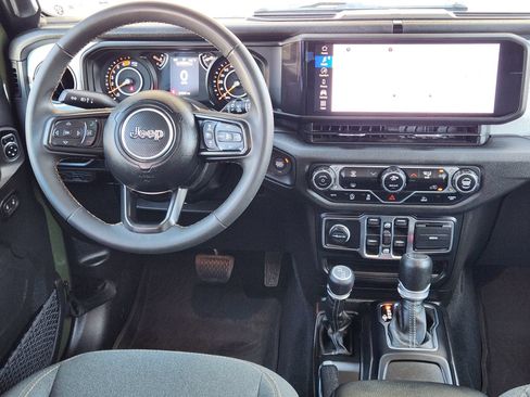 Used 2024 Jeep Wrangler Unlimited Sport AWD/4WD image 32