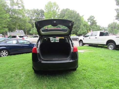 Used 2013 Nissan Rogue S AWD/4WD image 9