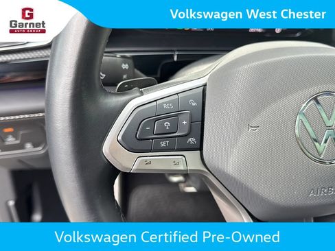 Certified 2024 Volkswagen Atlas Cross Sport SEL Premium R-Line AWD/4WD image 18