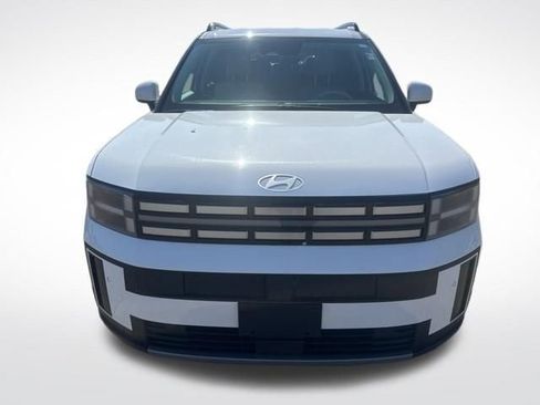 Used 2025 Hyundai Santa Fe SEL FWD image 8