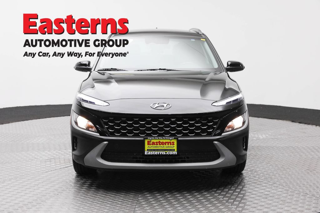 Used 2022 Hyundai Kona SEL w/ Convenience Package AWD/4WD image 3