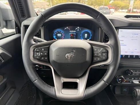 Used 2025 Ford Bronco Badlands AWD/4WD image 17