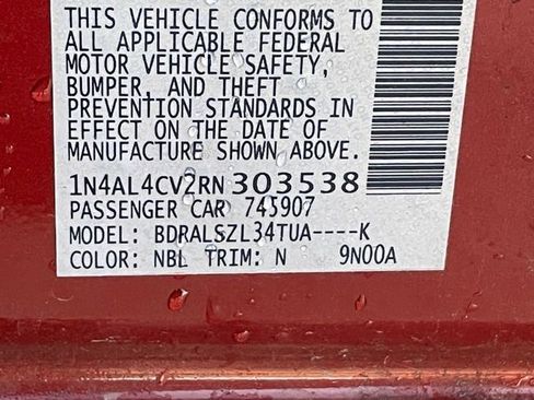 Used 2024 Nissan Altima 2.0 SR image 24