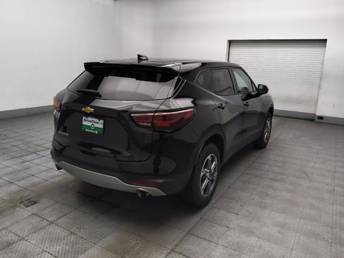 Used 2025 Chevrolet Blazer LT FWD image 9
