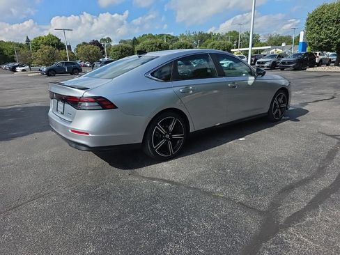 Used 2024 Honda Accord Sport image 7