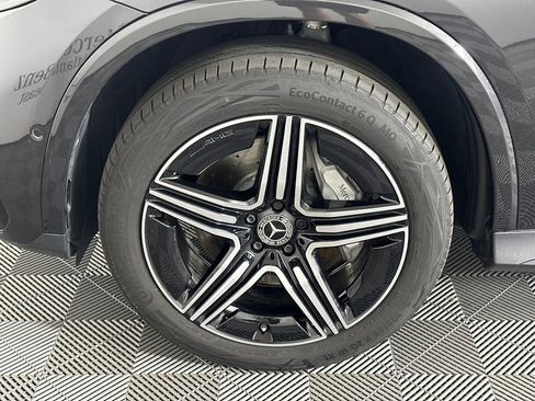 Certified 2024 Mercedes-Benz GLC 300 image 12