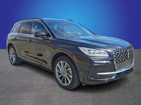 Used 2025 Lincoln Corsair Grand Touring w/ Equipment Group 301A AWD/4WD image 3