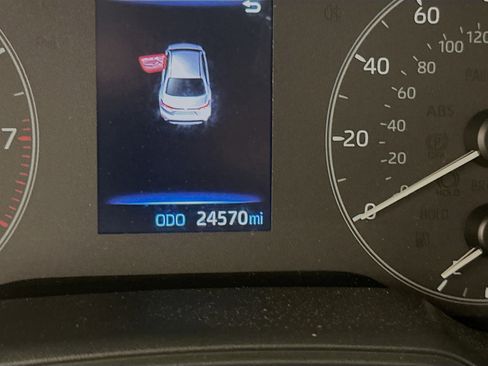 Used 2025 Toyota Corolla LE FWD image 19