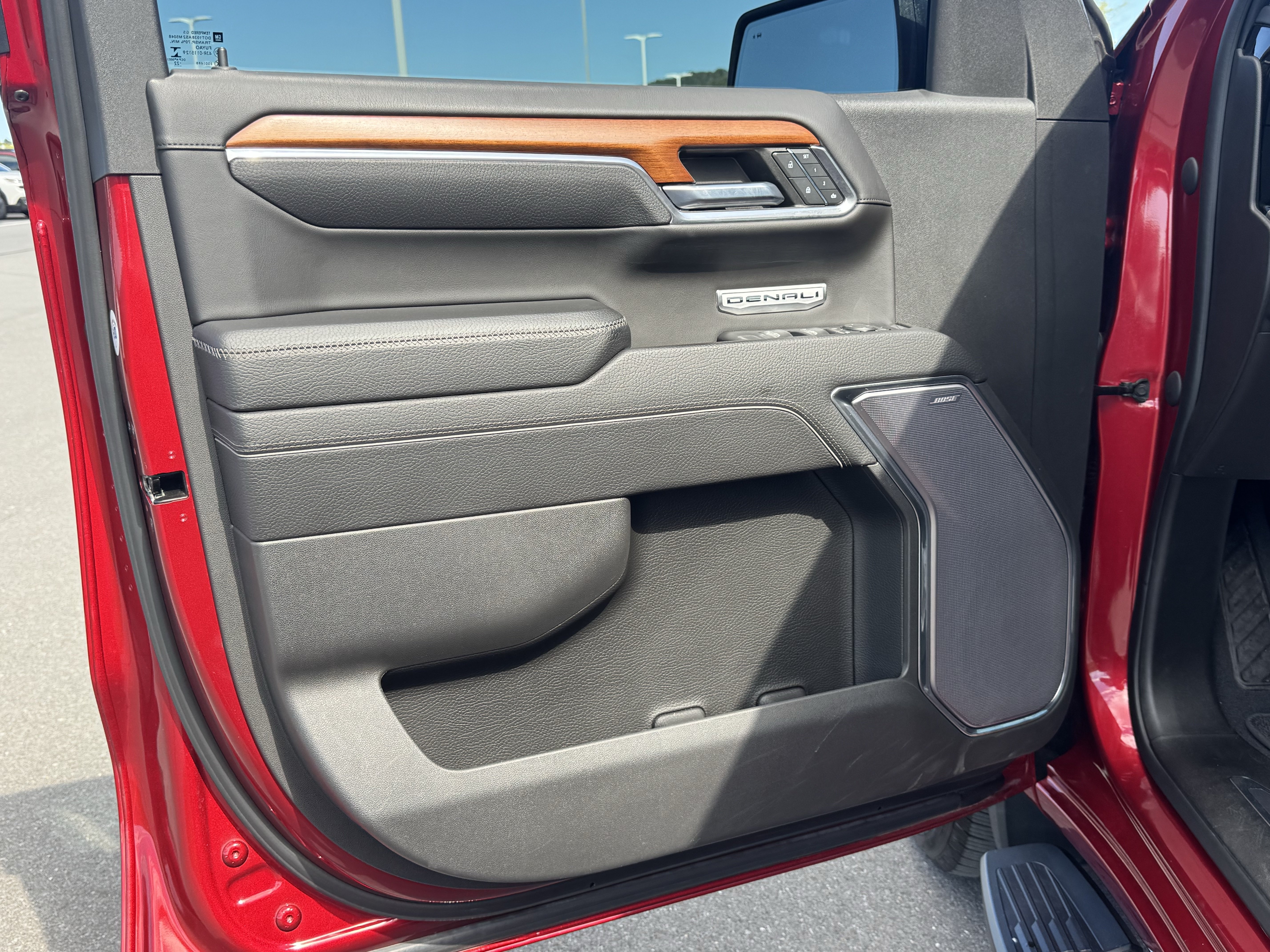 Used 2022 GMC Sierra 1500 Denali AWD/4WD image 15