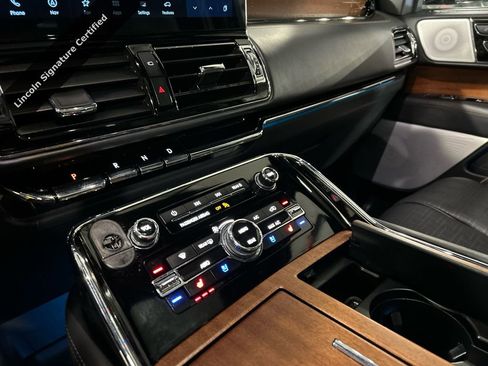Certified 2023 Lincoln Navigator Black Label image 18